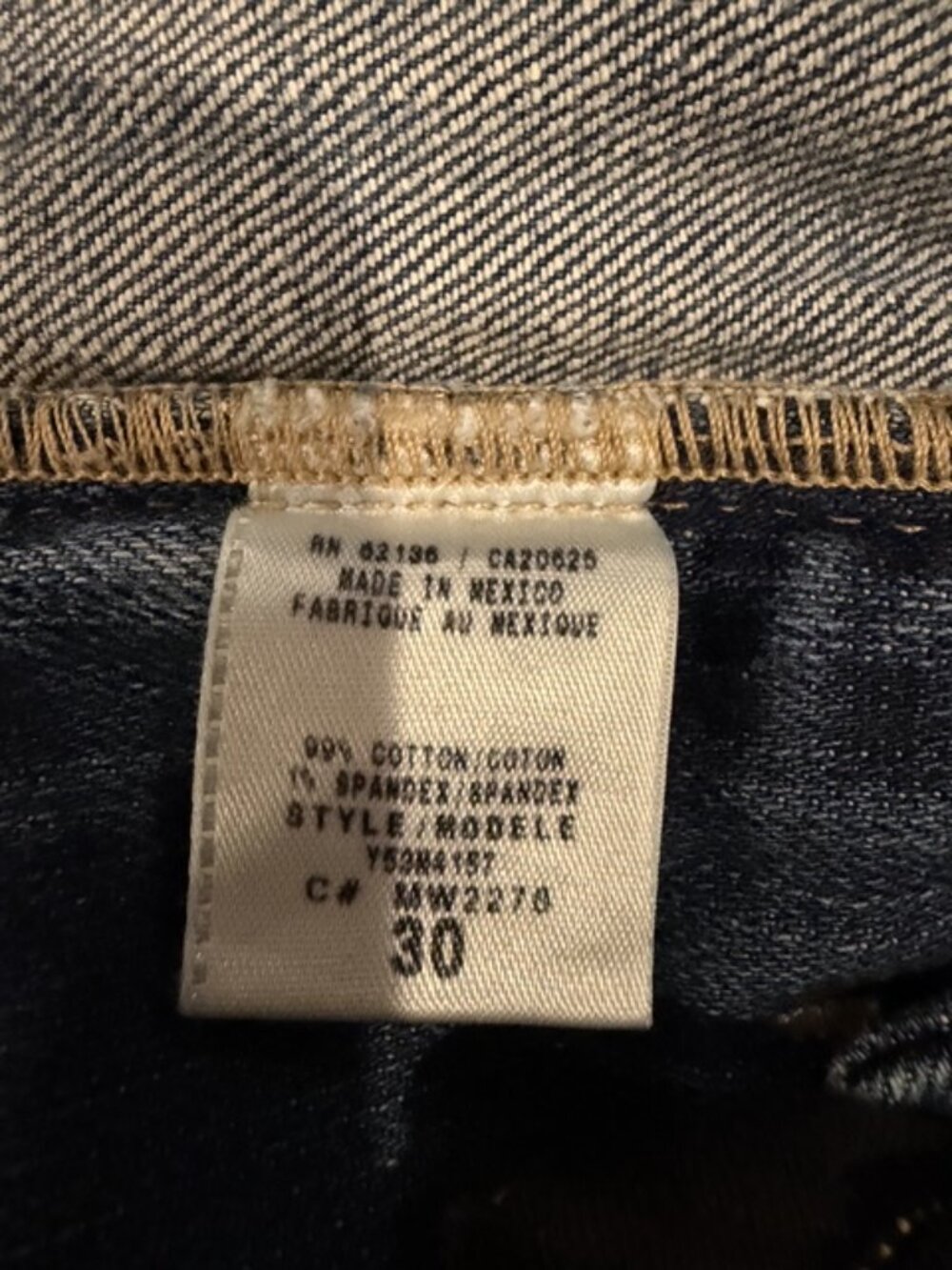 Guess brand jeans with western style rivet detailing - Picture 6 of 12